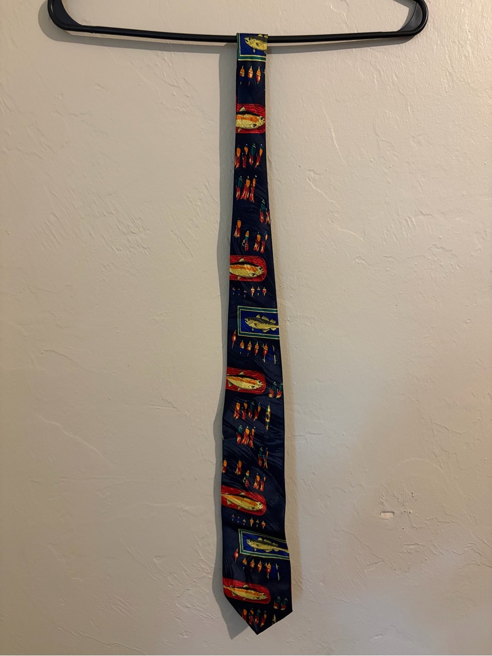 Men’s Beverly Hills Polo Club Navy fishing Tie with Red and Yellow Accents